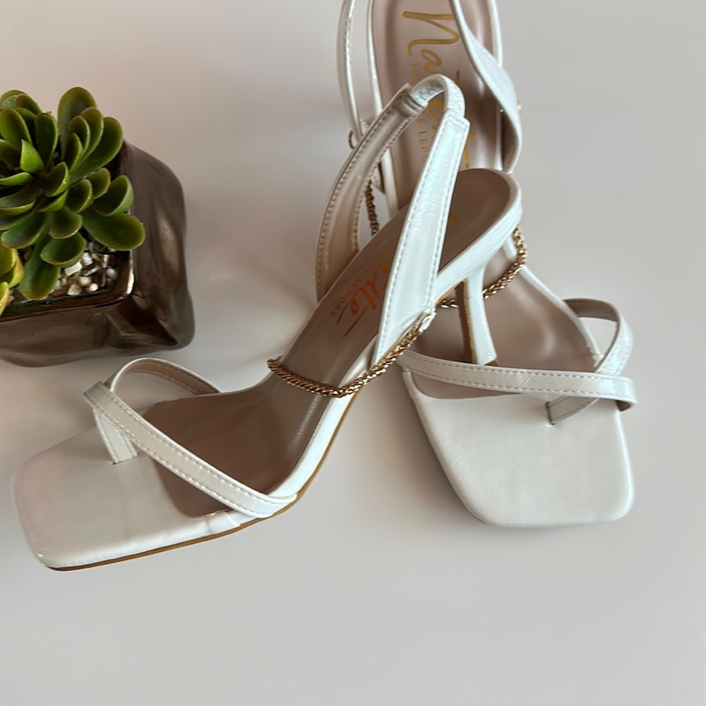 NANETTE LEPORE white 9 shoes, new